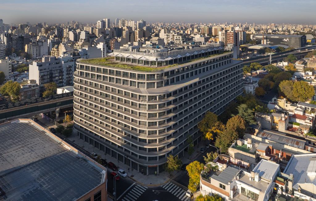 <strong>Mirabilia </strong> <br> Desarrollo + Arquitectura <br> Development + Architecture