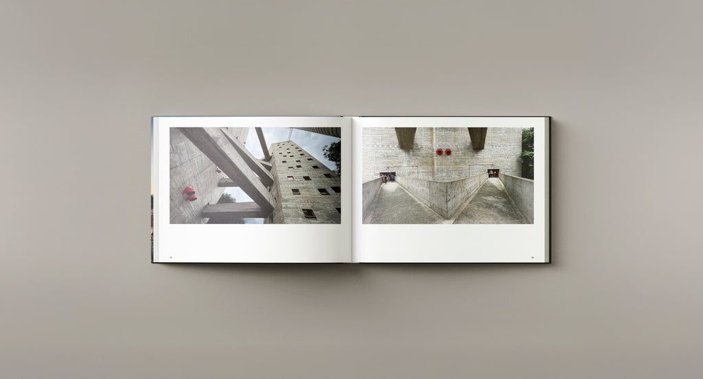 <strong>URBAN LENS </strong> <br> A photo diary of an architectural traveler <br><strong>Dennis Pieprz</strong> Photographs