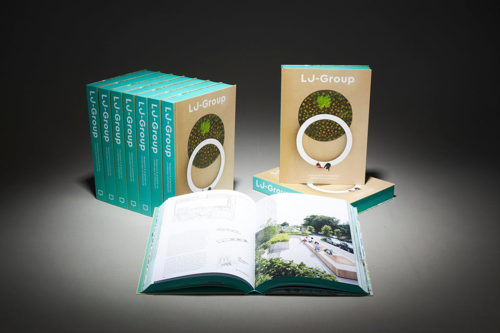 <strong>LJ-GROUP</strong> <br> From bushes to cityscapes through mud and water - Oscar Riera Ojeda Publishers