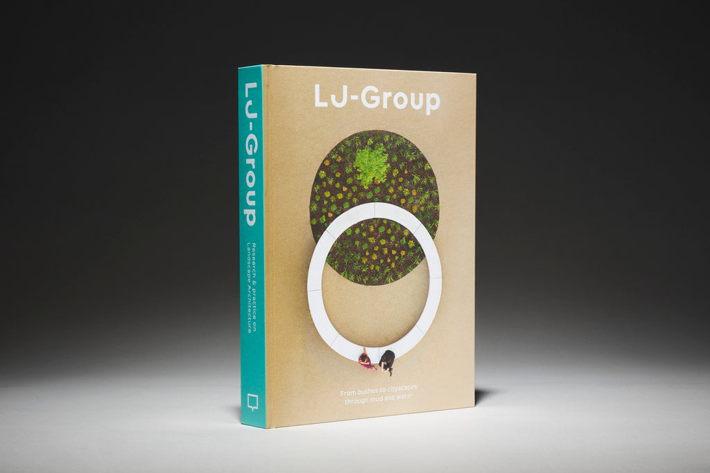<strong>LJ-GROUP</strong> <br> From bushes to cityscapes through mud and water - Oscar Riera Ojeda Publishers
