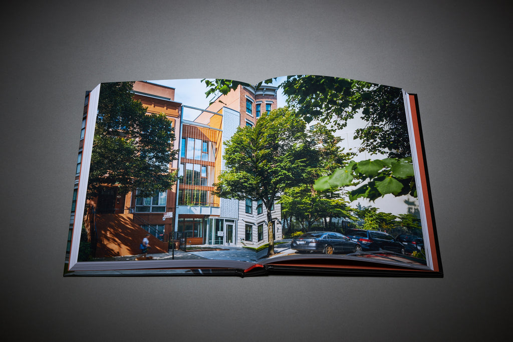 <strong>UNDERCOVER ARCHITECT</strong><br> TOWNHOUSE DESIGN BUILD IN HARLEM NY<br> CHRISTIAN  VOLKMANN - Oscar Riera Ojeda Publishers